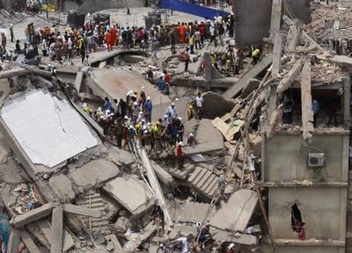 View of the collapse of the Rana Plaza building in Dakka, Bangladesh