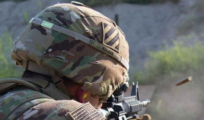 A U.S. Army Soldier, assigned to 3rd Infantry Division, fires an M4 at a weapons range at Forward Operating Base Fenty, Afghanistan, Aug. 30, 2017.