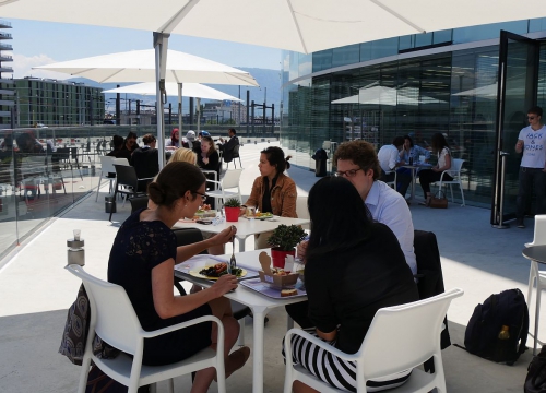 Students at the Maison de la paix’s cafeteria