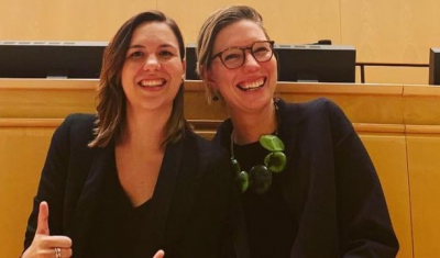 Portrait of Anna and Paula at the UN