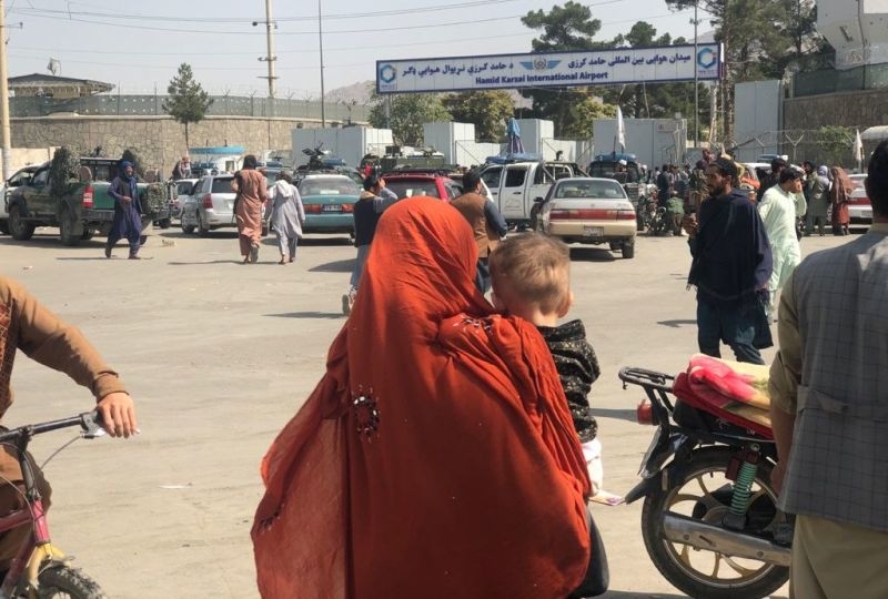 Crowds in front of Kabul International Airport:  On the second day of the Taliban's rule in Kabul, the front of Hamid Karzai International Airport was crowded with people trying to travel abroad, but were stopped by Taliban militants.