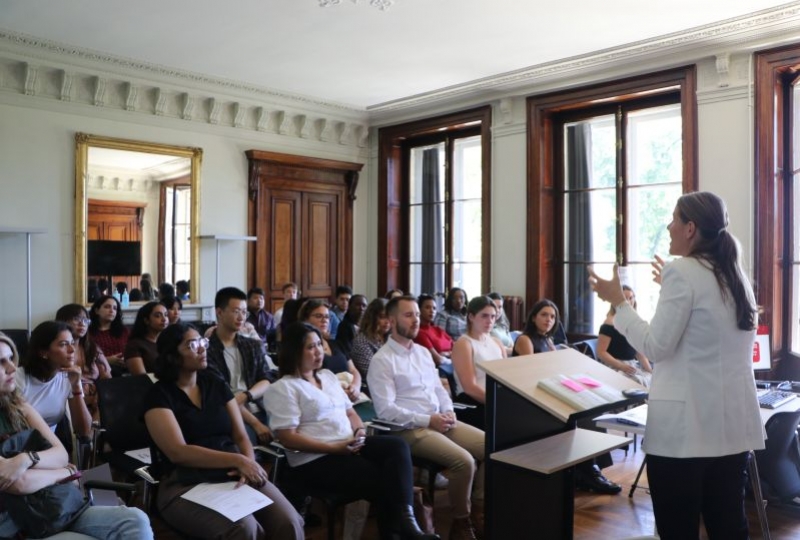 Professor Gloria Gaggioli during the orientation week