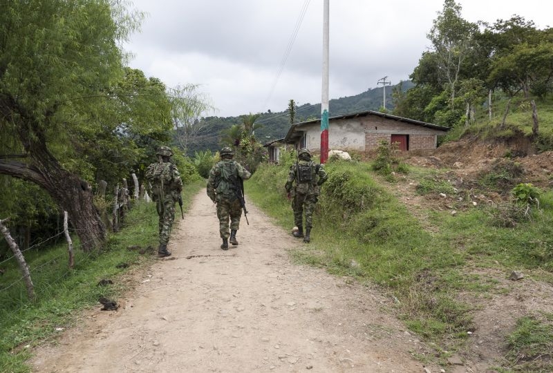 Colombia, Northern Cauca, Tacueyo. Soldiers of the Colombian Army on patrol. 